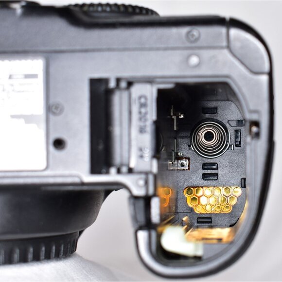 Canon EOS 50D SLR Digital Camera 15.1MP Canon 18-55mm IS Lens 4GB CF Card - Picture 8 of 16